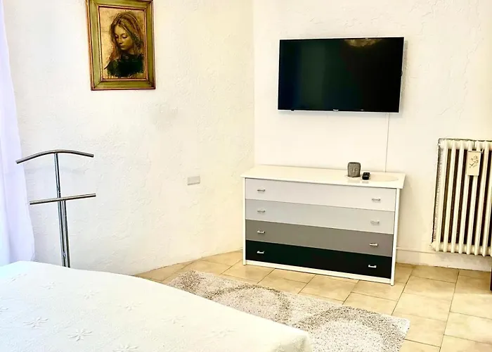 Casa Maribel 勒威诺